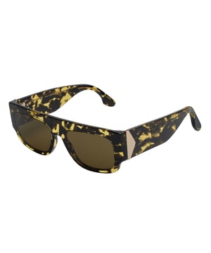 Damensonnenbrille Victoria Beckham mit Acetatrahmen.

 Form und Design:
 - Diese Victoria Beckham-Brille hat eine rechteckige Silhouette mit definierten Kanten.
 – Die rechteckige Silhouette verleiht der Brille einen modernen und avantgardistischen Look.

 Rahmenmaterial:
 - Der Rahmen dieser Brille besteht aus Acetat, einem Kunststoffmaterial.
 - Acetat verleiht dem Rahmen Haltbarkeit, Flexibilität und eine glatte Oberfläche.
 – Dies macht die Brille langlebig und angenehm zu tragen.

 Acetat-Bügel:
 - Die Bügel sind ebenfalls aus Acetat, passend zum Rahmenmaterial.
 - Das Acetat an den Bügeln sorgt für ein leichtes und angenehmes Tragegefühl.

 Markendetails:
 - Gravur der Initialen Victoria Beckham auf den Bügeln.
 - Inklusive Echtheitszertifikat und Garantie.
 - Originaletui.

 Gläser:
 - Die Linsen sind von hoher Qualität.
 - 100 % UVB 400-Schutz.
 - Antireflektierende Kristalle.

 Die Farbe der Sonnenbrillengläser kann aufgrund von Lichteffekten oder Anpassungen der Materialverarbeitung leicht von den Bildern abweichen, ihren Stil und ihre Qualität behalten sie jedoch immer!
 Maßnahmen: Linsenbreite: 55 mm. Steg: 16 mm. Bügel: 145 mm.
 Komposition: Acetat
 Pflege:
Reinigen Sie die Gläser mit Wasser und Seife (neutral).
 Verwenden Sie keine schmutzigen oder scheuernden Tücher, da diese die Eigenschaften der Filter verändern könnten.
 Verwenden Sie nur Originalzubehör und Ersatzteile.