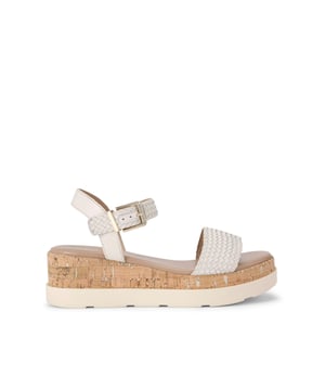 The Serenita Weave Sandal is crafted from a bone leather which is woven into straps. The sole is in a cork style. This product features All Day Long technology.