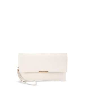 This Carvela Caterina Clutch Bag arrives in bone with a sleek exterior. There is a chic gold carvel branded plate on the flap closure. Dimensions: 16cm (H), 26cm (L), 2cm (D). Strap length: 112cm.