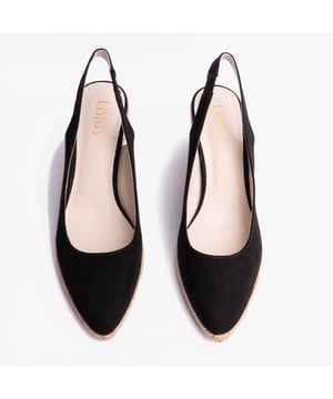 Lotus GIGI Womens Espadrille Black

 Upper Material: Microfibre

Lining Material: Synthetic

Sole Material: Synthetic

Closure/Fastening: Slingback

Features: Comfort

Heel Type: Wedge

Toe Shape: Chisel/Almond

Shoe Width: Regular

Item Weight: 1 KG

Heel Height: Medium (5-7.4cm)

Shoe Style: Espadrille

Sandal Style: Sandals

Gift Boxed: No
Product Code: ULS313-BLK