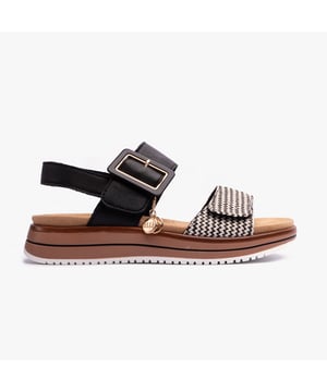 Remonte JOCELYN4 Womens Sandals Black

 Upper Material: Leather

Lining Material: Textile

Sole Material: Synthetic

Closure/Fastening: Slip-On,Touch Fasten,Buckle

Features: Comfort,Breathable

Shoe Width: Relaxed

Item Weight: 1 KG

Heel Height: Flat (Under 2.5cm)

Sandal Style: Sandals

Gift Boxed: No
Product Code: D1J53-02