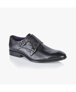 Silver Street London BOURNE Mens Shoes Black

 Upper Material: Leather

Lining Material: Textile

Sole Material: Rubber

Closure/Fastening: Buckle

Features: Comfort

Toe Shape: Chisel/Almond

Shoe Width: Regular

Item Weight: 1.2 KG

Heel Height: Low (2.5-4.9cm)

Shoe Style: Monk

Gift Boxed: No
Product Code: M566BK