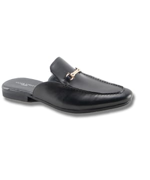 Silver Street London MIAMI Mens Loafers Black

 Upper Material: Leather

Lining Material: Textile

Sole Material: Rubber

Closure/Fastening: Slip-On

Features: Comfort

Toe Shape: Chisel/Almond

Shoe Width: Regular

Item Weight: 1.2 KG

Heel Height: Flat (Under 2.5cm)

Shoe Style: Loafer

Gift Boxed: No
Product Code: Q198BK