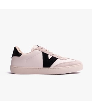 Victoria BERLIN FAUX LEATHER &amp; SPLIT Womens Trainers Negro

 Upper Material: Faux Leather

Lining Material: Textile

Sole Material: PVC

Closure/Fastening: Lace-Up

Features: Comfort

Toe Shape: Round

Shoe Width: Regular

Item Weight: 0.5 KG

Heel Height: Flat (Under 2.5cm)

Shoe Shaft Height: Low Top

Trainer Style: Casual

Gift Boxed: No
Product Code: 1126184/NEGRO
