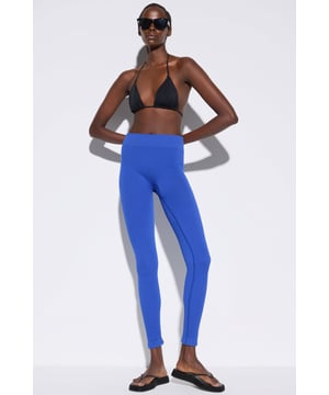 Nomatter-What biedt een kledingcollectie voor sterke, unieke en stijlvolle vrouwen. Met hoogwaardige stoffen en moderne designs staan onze items garant voor comfort en elegantie. Of het nu dagelijks gebruik of een speciale gelegenheid is, onze oog voor detail maakt het verschil. Ontdek tijdloze esthetiek met vrouwelijke accenten en til je stijl naar een hoger niveau. Met "Nomatter-What" druk je jezelf uit op een stijlvolle en unieke manier.