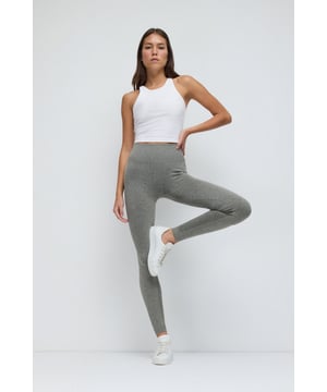 Nomatter-What bietet eine Kollektion für starke, einzigartige und stilbewusste Frauen. Hochwertige Stoffe und moderne Designs vereinen Komfort und Eleganz für jeden Anlass. Ob Alltag oder besondere Events – unsere Liebe zum Detail macht den Unterschied. Entdecken Sie zeitlose Ästhetik mit femininen Akzenten und heben Sie Ihren Stil auf ein neues Level. Mit "Nomatter-What" finden Sie die perfekte Kombination aus Ausdrucksstärke und Eleganz.