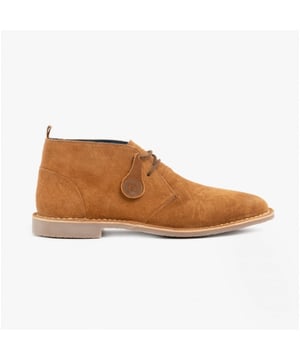 Popps Popps VESPA Unisex Desert Boots Cognac

 Upper Material: Suede

Lining Material: Synthetic

Sole Material: Synthetic

Closure/Fastening: Lace-Up

Features: Comfort,Breathable

Toe Shape: Round

Shoe Width: Regular

Item Weight: 0.8 KG

Heel Height: Flat (Under 2.5cm)

Shoe Shaft Height: Ankle

Boot Style: Desert Boots

Gift Boxed: No
Product Code: VESPA-COG