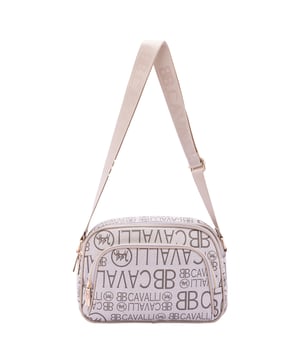 Bolso bandolera para mujer. El cierre es con cremallera. Los bolsillos internos son uno con cremallera y otro abierto. Los bolsillos externos son dos delanteros con cremallera y uno trasero con cremallera. La bandolera es ajustable en tela. Falta el mango. Hay un compartimento interno. El material exterior es ecopiel. Internamente es 100% Poliéster. Medidas: 18x27x11 cm. Producto de moda