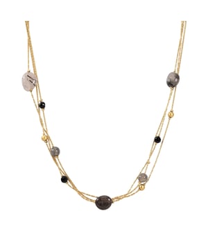 Do you like stylish fashion jewelry with a wow factor? Then this bracelet from the EAST/SIDE label is made for you! It surrounds your wrist in several rows and relies on the magical magic of gemstones: three link chains are combined with round-cut amethyst stones and stainless steel beads - an eye-catcher that is also comfortable to wear. All stainless steel elements are robust, water-resistant and easy to care for and finished with classic 14-carat yellow gold plating. An extension chain with a lobster clasp ensures quick putting on and taking off and easy length adjustment.