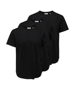 Dieses T-Shirt-Set von Only & Sons bietet dir drei hochwertige Basics, die in keiner Garderobe fehlen dürfen. Die normal geschnittene Passform sorgt für eine bequeme Silhouette, während der klassische Rundhalsausschnitt einen zeitlosen Look verleiht. Die kurzärmligen, einfarbigen Designs machen diese Shirts zum perfekten Kombipartner für Jeans, Shorts oder Sweatpants. Gefertigt aus hochwertigen Materialien, bieten sie einen angenehmen Tragekomfort – ideal für den Alltag, Freizeit oder als bequeme Unterzieh-Shirts. Mit diesem 3er-Pack bist du für jede Gelegenheit bestens ausgestattet!