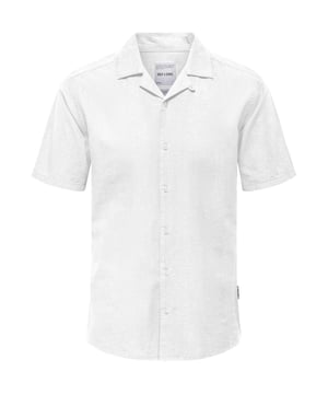Casual elegantie met een vleugje verfijning! Dit overhemd met korte mouwen van Only & Sons heeft een slanke pasvorm en een klassieke overhemdkraag voor een tijdloze look. De doorlopende knoopsluiting maakt het gemakkelijk te dragen en veelzijdig te combineren. Het is gemaakt van hoogwaardige materialen en is zeer comfortabel om te dragen - ideaal voor zowel ontspannen als elegante outfits.
