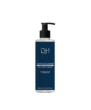 Experimenta una limpieza revitalizante con este paquete de cuidado de la piel hidratante que combina las propiedades nutritivas de la manteca de karité y el aloe vera para hidratar y calmar profundamente tu piel. Enriquecido con ácido salicílico y ácido glicólico, exfolia y destapa los poros de manera efectiva, promoviendo una tez más clara. La inclusión de niacinamida ayuda a iluminar el tono de la piel, mientras que el hialuronato de sodio proporciona una hidratación intensa, dejando tu piel con una sensación de frescura y rejuvenecimiento. Ideal para uso diario, este producto asegura que tu piel se mantenga equilibrada, suave y radiante.