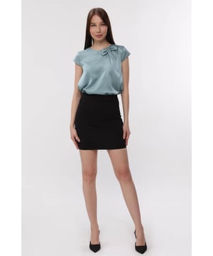 De zorgvuldig ontworpen openwear-collectie van Homestore is gecreëerd om jouw moderne en elegante stijl op zijn best te weerspiegelen. Onze producten combineren verfijning en comfort en zijn gemaakt van hoogwaardige stoffen, waardoor ze ideaal zijn voor dagelijks gebruik of speciale gelegenheden. Met een ademende en lichte structuur zijn deze ontwerpen geschikt voor alle seizoenen en bieden ze veelzijdige stylingopties, waardoor ze een onmisbaar onderdeel van je garderobe worden.

Homestore voegt een unieke touch toe aan de modewereld met aandacht voor detail en tijdloze ontwerpen. Onze producten zijn ontworpen met elegante snitten, moderne lijnen en duurzaamheid om perfect aan de stijl van elke vrouw te voldoen. Van klassiek tot eigentijds bieden deze stukken zowel comfort als esthetiek in één.