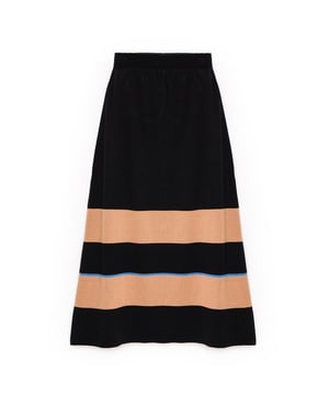 Größe:
93cm 
Taille:
44cm 
Hüften:
92cm 
Modellgröße:
177cm 
Modellgröße:
S. 

Stoffinhalt: 
100 % Polyester