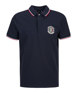 Het 19v69 ITALIA poloshirt *EMILIO TENNIS* combineert klassieke stijl met sportieve elegantie. De polokraag met contrasterende kleurdetails en de hoogwaardige katoenmix zorgen voor een stijlvolle look en comfortabel draagcomfort, ideaal voor vrije tijd en sport.