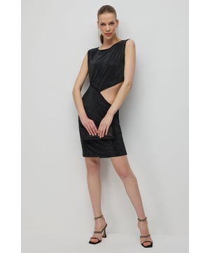 Nomatter-What bietet eine Kollektion für starke, einzigartige und stilbewusste Frauen. Hochwertige Stoffe und moderne Designs vereinen Komfort und Eleganz für jeden Anlass. Ob Alltag oder besondere Events – unsere Liebe zum Detail macht den Unterschied. Entdecken Sie zeitlose Ästhetik mit femininen Akzenten und heben Sie Ihren Stil auf ein neues Level. Mit "Nomatter-What" finden Sie die perfekte Kombination aus Ausdrucksstärke und Eleganz.