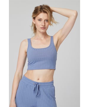 De zorgvuldig ontworpen openwear-collectie van Homestore is gecreëerd om jouw moderne en elegante stijl op zijn best te weerspiegelen. Onze producten combineren verfijning en comfort en zijn gemaakt van hoogwaardige stoffen, waardoor ze ideaal zijn voor dagelijks gebruik of speciale gelegenheden. Met een ademende en lichte structuur zijn deze ontwerpen geschikt voor alle seizoenen en bieden ze veelzijdige stylingopties, waardoor ze een onmisbaar onderdeel van je garderobe worden.

Homestore voegt een unieke touch toe aan de modewereld met aandacht voor detail en tijdloze ontwerpen. Onze producten zijn ontworpen met elegante snitten, moderne lijnen en duurzaamheid om perfect aan de stijl van elke vrouw te voldoen. Van klassiek tot eigentijds bieden deze stukken zowel comfort als esthetiek in één.