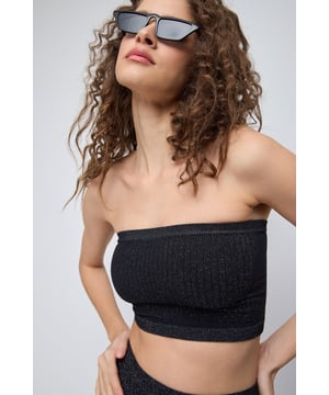 Nomatter-What biedt een kledingcollectie voor sterke, unieke en stijlvolle vrouwen. Met hoogwaardige stoffen en moderne designs staan onze items garant voor comfort en elegantie. Of het nu dagelijks gebruik of een speciale gelegenheid is, onze oog voor detail maakt het verschil. Ontdek tijdloze esthetiek met vrouwelijke accenten en til je stijl naar een hoger niveau. Met "Nomatter-What" druk je jezelf uit op een stijlvolle en unieke manier.