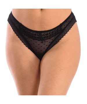 La panty de encaje CASANDRA, elaborada con delicado encaje y micro tul, ofrece una combinación perfecta de elegancia y comodidad. Su forro interior proporciona una suavidad extra, mientras que los materiales transpirables aseguran frescura durante todo el día.

Características:

- Diseño tipo bikini.
- Patrón de encaje floral y lunares.
- Lazo decorativo en la parte frontal.
- Tela ligera y transparente.
- Detalles de encaje delicado en los bordes.

Esta panty de encaje para mujeres no solo ofrece un ajuste perfecto, sino que también redefine el concepto de lencería femenina. Atrévete a añadir un toque de sofisticación a tu vida cotidiana con esta panty que combina elegancia y comodidad.
Composición: 80% Poliamida, 20% Elastano.
Cuidado:
Lavar a una temperatura máxima de 30º.
No planchar.
No usar blanqueador.
No secar en secadora.
No realizar limpieza en seco.