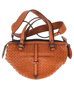 VINTAGE, RRP AS NEW
The Bottega Veneta Intrecciato Tambura Handbag in brown leather is a stunning example of the brand's signature craftsmanship and understated luxury. Expertly woven using the iconic Intrecciato technique, this Italian-made handbag features top handles and a detachable, adjustable shoulder strap for versatile wear. With its sleek, modern design and two-way zip fastening, it’s the perfect blend of sophistication and practicality for any occasion.

with Dust bag

Bottega Veneta Intrecciato Tambura Handbag in Brown Leather
Condition: Excellent
Signs of wear: No retail tag, No visible sign of wear., 
Packaging: Dust bag
Color: Brown
Material: Leather | leather
Size: One Size | One Size
Measurements: Width: 200; Height: 180; Length: 280; Handle drop: 110; Strap length: 0
SKU: NAPPUGBBA447438W
