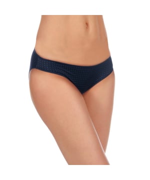 GRETA BIKINI 

De GRETA bikinionderkant, gemaakt van microfiber, biedt een ideale combinatie van zachtheid en comfort. Perfect voor dagelijks gebruik, is de microfiber stof extreem zacht en ademend, wat frisheid en comfort gedurende de dag biedt. De bikini-snits zorgt voor een flatterende silhoeette en een niet-belemmerende pasvorm. Ideaal voor vrouwen die op zoek zijn naar een functioneel en stijlvol intiem kledingstuk, is het GRETA-model een essentiële en veelzijdige optie, die duurzaamheid, zachtheid en een veilige pasvorm op elke gelegenheid garandeert. 
Samenstelling: 84% polyamide, 16% elastaan 
Onderhoud: 
Handwas met koud water. 
Gebruik neutrale zeep. 
Geen bleekmiddel gebruiken. 
Afspoelen zonder te draaien. 
Strijk alleen de niet-elastische delen.