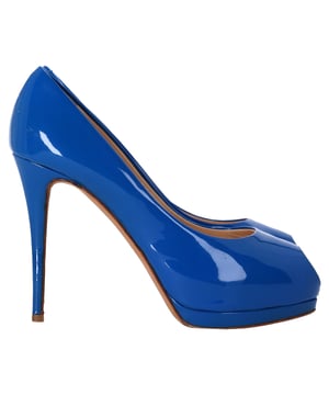 VINTAGE, RRP AS NEW
The Giuseppe Zanotti Peep-Toe Pumps in Blue Patent Leather exude bold sophistication and modern luxury. Crafted from high-shine blue patent leather, these pumps feature a sleek peep-toe design and a stiletto heel, offering a perfect blend of elegance and edge. The striking blue hue adds a pop of color to any outfit, while the iconic Giuseppe Zanotti craftsmanship ensures a comfortable fit and lasting style. These pumps are the ideal choice for making a statement at any event.

Styling Tip: Pair these stunning pumps with tailored black trousers and a crisp white shirt for a refined, fashion-forward look. For a more relaxed outfit, combine them with dark denim and a fitted jacket for a modern, casual chic vibe. The bold blue color makes them a statement piece, so keep accessories minimal and let the shoes do the talking.

 Giuseppe Zanotti Peep-Toe Pumps in Blue Patent Leather

Condition: Very good
Signs of wear: No visible sign of wear. No Mark at insole., Lightly used but very well maintained. Minor mark at soles & creasing, light scuffing at the soles and heels.
Packaging: Dust bag
Color: Blue | blue
Material: Leather | patent leather
Size: IT | 39
Measurements: Heel height: 120; Insole length: 250
SKU: NAPPUDESH457672W