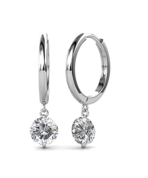Samenstelling: Messing Afwerking: Rhodium geplateerd Steensoort: Oostenrijks kristal Aantal stenen (st.): 2 Steenkleur: Kristal Lengte (mm): 23,55