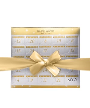 Composition : Laiton
Finition : Plaqué Or Rose 18k
Type de Pierre : Cristal Autrichien
Couleur de finition : Or Rosé
Dimensions (mm) : 230 x 205
Informations complémentaires : Ce calendrier de l'avent est composé de 5 paires de boucles d'oreilles, 11 perles pour bracelets charm's, 1 bracelet porte charms, 1 bracelet, 5 pendentifs sur chaines, 1 collier avec fil de nylon. Les boucles d’oreilles conviennent aux oreilles percées. Tout coffret ouvert ne pourra être ni repris, ni échangé.