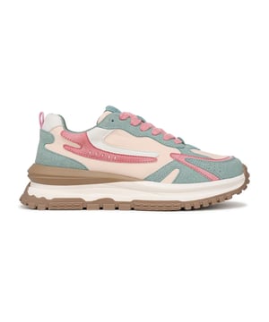 Step into the retro shoe trend with the Blowfish Malibu Leo Sneakers. Featuring a bold platform lug trainer wedge, functional laces, and a cushioned footbed, these sneakers offer both fashion and comfort. The vegan-friendly design makes them a stylish and sustainable choice for everyday wear.

Key Features:
Trendy retro-inspired chunky sneakers
Vegan-friendly with a durable fabric upper
Platform lug trainer wedge for added height and style
Functional lace-up closure for a secure fit
Cushioned footbed for all-day comfort
Perfect for casual wear, streetwear, and everyday outfits