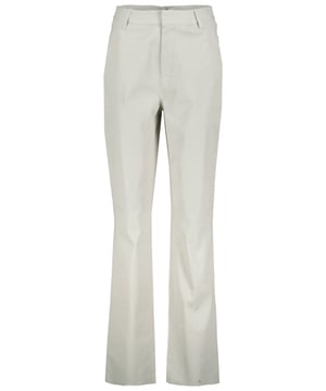 100 % Schaffell • Hohe Taille Unser Model ist 172cm groß und trägt Größe S/36