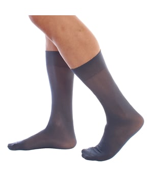 2 pares de calcetines ejecutivos para hombre de Kisses&Love. Diseñados para maximizar tu comodidad, estos calcetines de sujeción suave son perfectos para el uso diario.

Los mejores calcetines de oficina. El mejor estilo empresarial. Nuestros calcetines de negocio están hechos de 100% poliamida premium. Obtendrás calidez, comodidad, transpirabilidad y estabilidad al usar estos calcetines ejecutivos antideslizantes.

Son perfectamente ajustables, no se arrugan ni se deslizan. Este paquete de calcetines para hombre es la elección perfecta para el hombre moderno que busca comodidad, estilo y elegancia en su vestimenta laboral o diaria.

Estos calcetines clásicos son ideales para usarse durante todo el año y combinan bien con zapatos de vestir o informales. Son una gran opción para viajes de negocios. Cada paquete incluye 2 pares de calcetines, presentados en una caja, y disponibles en tallas 40-45.

Los colores simples combinan a la perfección con trajes o vestimenta empresarial casual, realzando cualquier apariencia profesional. Puedes elegir entre los diferentes colores disponibles.

Calcetines de negocio ideales para usar con un traje y pantalones formales durante todo el año, ya que su firme sujeción evita que el calcetín se deslice y permite que los pantalones se deslicen fácilmente por la pierna.

¡Elige estilo, calidad y comodidad con Kisses&Love!
Composición: 100% Poliamida
Cuidado:
- Lavado a mano.
- No usar blanqueador.
- No permite limpieza en seco.
- No usar secadora.
- No planchar.