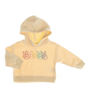 Sudadera con capucha para niños, diseñada para brindar comodidad y estilo a los más pequeños.

Presenta un estampado alegre en la parte frontal que añade un toque divertido y colorido.

Su corte relajado permite libertad de movimiento, mientras que los puños y el dobladillo de canalé aseguran un ajuste cómodo y suave al cuerpo.

Ideal para un look casual que mantiene a los niños abrigados y a la moda en cualquier ocasión.
Composición: Cuerpo: 77% algodón, 23% poliéster; Forro de la capucha: 100% algodón
Cuidado:
- Lavar a máquina en frío en ciclo delicado.
- Usar detergentes suaves.
- Usar secadora a baja temperatura.
- Planchar a baja temperatura.
- No limpiar en seco.