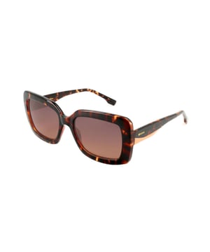 Estas gafas de sol para mujeres de Kodak combinan un diseño clásico y moderno con detalles discretos que añaden sofisticación.

Forma y diseño:
- Gafas de sol cuadradas de moda, ideales para un estilo versátil y atemporal.

Material del armazón:
- El armazón de estas gafas está hecho de policarbonato, un material conocido por su resistencia al impacto y ligereza.

Patillas:
- Las patillas también están hechas de policarbonato, coincidiendo con el material del armazón.

Detalles de la marca:
- Logotipo de Kodak en las patillas.

Lentes:
- Polarizadas: Sí.
- Progresivas: Sí, compatibles con lentes progresivas.
- Graduación: Sí, adaptables a tus necesidades visuales.
- Protección UV400 al 100%.

El color de las lentes de las gafas de sol puede variar ligeramente de las imágenes debido a efectos de iluminación o ajustes en el acabado del material, ¡pero siempre mantendrán su estilo y calidad! 
Medidas: Altura de la lente: 45 mm. Ancho de la lente: 52 mm. Puente: 18 mm. Patillas: 145 mm. 
Composición: Policarbonato 
Cuidado:
Utiliza un paño de microfibra para limpiar las lentes y evitar rayones.