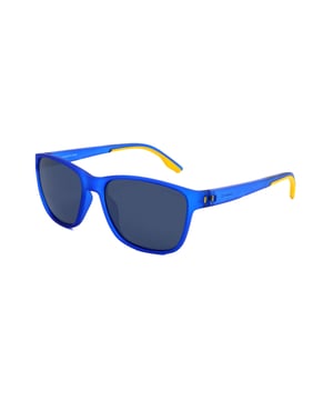 Diese Herren-Sonnenbrille von Kodak kombiniert ein modernes und anspruchsvolles Design mit hochwertigen Materialien und bietet Stil und Schutz.

 Form und Design:
 - Diese Sonnenbrille für Herren von Kodak bietet einen stilvollen, quadratischen Stil.

 Rahmenmaterial:
 - Diese Sonnenbrille verfügt über einen leichten Metallrahmen und bietet Langlebigkeit und eine bequeme Passform.

 Metallbügel:
 - Die schlanken, edlen Bügel sind aus Metall gefertigt und ergänzen das moderne Design des Rahmens.

 Markendetails:
 - Kodak-Branding auf den Bügeln.

 Gläser:
 - Polarisiert: Nein.
 - Progression: Ja, kompatibel mit Gleitsichtgläsern.
 - Graduierung: Ja, anpassbar an Ihre visuellen Bedürfnisse.
 - 100 % UV400-Schutz.

 Die Farbe der Sonnenbrillengläser kann aufgrund von Lichteffekten oder Anpassungen der Materialverarbeitung leicht von den Bildern abweichen, ihren Stil und ihre Qualität behalten sie jedoch immer!
 Maßnahmen: Hohe Linse: 43 mm. Linsenbreite: 55 mm. Steg: 17 mm. Bügel: 145 mm.
 Komposition: Nylon TR90
 Pflege:
Nutzen Sie ein Mikrofasertuch um die Linsen zu reinigen und Kratzer zu vermeiden.