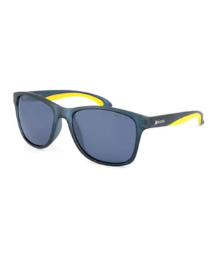 These Kodak men's sunglasses combine a sporty and modern design with vibrant details that make them stand out.

 Shape and design:
 - Kodak sunglasses with a curved square shape.

 Frame Material:
 - The frame of these sports sunglasses is made of polycarbonate, a material known for its impact resistance and lightness.

 Metal temples:
 - The temples are also made of polycarbonate, matching the frame material.

 Brand details:
 - Kodak branding on temples.

 Glasses:
 - Polarized: Yes.
 - Progression: Yes, compatible with progressive lenses.
 - Graduation: Yes, adaptable to your visual needs.
 - 100% UV400 protection.

 The color of the sunglasses lenses may vary slightly from the images due to lighting effects or adjustments in the material finish, but they will always retain their style and quality!
 Measures: Lens height: 42 mm. Lens width: 54 mm. Bridge: 17 mm. Temples: 140 mm.
 Composition: Polycarbonate
 Care:
Use a microfiber cloth to clean the lenses and avoid scratches.