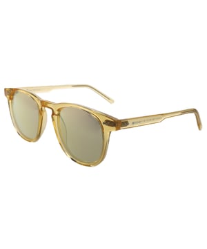 If you like to wear the latest in fashion and accessories are vital for your overall image, don't miss out on the Kodak CF90007 Unisex Sunglasses.

 Shape and design:
 - Kodak sunglasses with a classic round shape.

 Frame Material:
 - The frame of these sunglasses is made of polycarbonate, a material known for its impact resistance and lightness.

 Sideburns:
 - The temples are also made of polycarbonate, matching the frame material.

 Brand details:
 - Kodak branding on temples.

 Glasses:
 - Polarized: Yes.
 - Progression: Yes, compatible with progressive lenses.
 - Graduation: Yes, adaptable to your visual needs.
 - 100% UV400 protection.

 The color of the sunglasses lenses may vary slightly from the images due to lighting effects or adjustments in the material finish, but they will always retain their style and quality!
 Measures: Lens height: 44 mm. Lens width: 48 mm. Bridge: 21 mm. Temples: 145 mm.
 Composition: Polycarbonate
 Care:
Use a microfiber cloth to clean the lenses and avoid scratches.