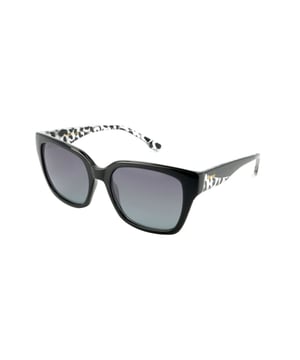 These Kodak women's sunglasses combine a classic and modern design with discreet details that add sophistication.

 Shape and design:
 - Trendy square sunglasses, ideal for a versatile and timeless style.

 Frame Material:
 - The frame of these sunglasses is made of polycarbonate, a material known for its impact resistance and lightness.

 Sideburns:
 - The temples are also made of polycarbonate, matching the frame material.

 Brand details:
 - Kodak branding on temples.

 Glasses:
 - Polarized: Yes.
 - Progression: Yes, compatible with progressive lenses.
 - Graduation: Yes, adaptable to your visual needs.
 - 100% UV400 protection.

 The color of the sunglasses lenses may vary slightly from the images due to lighting effects or adjustments in the material finish, but they will always retain their style and quality!
 Measures: Lens height: 48 mm. Lens width: 54 mm. Bridge: 19 mm. Temples: 145 mm.
 Composition: Polycarbonate
 Care:
Use a microfiber cloth to clean the lenses and avoid scratches.