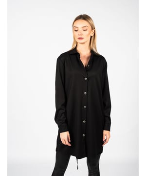 Estilo suelto
Unisex
Cierre con botones decorativos
Con manga larga
Puños con botones
Botones en los lados
Detalle decorativo en la parte trasera
Hecho con tejido de alta calidad
Fabricado en Italia