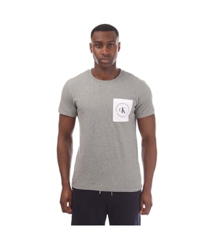 Mens Calvin Klein Round Logo Pocket T-Shirt in grey.- Round neck.- Short sleeves- Chest pocket with round logo.- Regular fit.- 100% Cotton.- Ref: J30J314761P2F