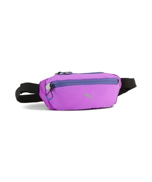 PRODUCT STORY: Compact and stylish, this waist bag offers a practical solution for your runs. With a capacity of 0.8 liters, it is perfect for carrying your essentials lightly. Wear it around the waist and keep secure while you set a new PR on the trails. FEATURES & BENEFITS: Made with at least 50% recycled materials. DETAILS: Reflective details; Adjustable waist strap; Polyester manufacturing for maximum strength and comfort; Different colors; Dimensions: 23cm x 6cm x 9.5cm; Volume: 0.80 liter.