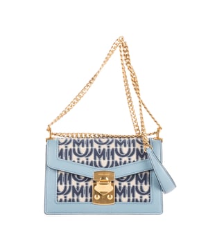 Miu Miu Taschen Confidential Tote  Umhängetasche und Türkis Leinwand und Gold hardware. Das Produkt ist auf Als Nieuw (N).
  Abmessungen: 22x14x9 cm 
  Zubehör inklusive: "Card, Dustbag"
  
  BrandCo Paris hat seltene Artikel und die besten Konditionen zu unglaublichen Preisen vorgestellt. ¡Vale la pena tener paciencia! Kaufen Sie mit Vertrauen: Alle Artikel von BrandCo Paris sind von unserem Expertenteam ausgewählt und authentisch.
  Alle Artikel enthalten ein Echtheitszertifikat und wurden von BrandCo Paris übernommen.
  Tabelle zur Klassifizierung des Artikelzustands
  N (wie neu)
  AA (perfekter Zustand)
  A (ausgezeichneter Zustand)
  AB (sehr guter Zustand)
  B (gut/mittelmäßig)