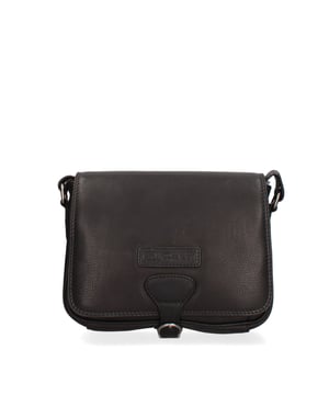 Bolso bandolera para hombre. El cierre es con botón magnético. Los bolsillos internos son uno con cremallera y otro abierto. Los bolsillos externos son uno en la espalda con cremallera. La bandolera es ajustable en piel. Falta el mango. Hay dos compartimentos internos. El material exterior es auténtica piel de becerro engrasada. Internamente está forrado en tejido 70% algodón - 30% poliéster. Medidas: 24x19x7 cm. Producto de moda