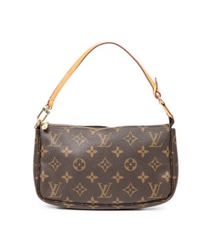 Louis Vuitton Bolsas Accessory Pouch  Bolso bandolera en Marrón Lona recubierta y Latón dorado hardware. El producto está en en Excelentes Condiciones (A).
  Dimensiones: 21x13x3 cm 
  Accesorios incluidos: 
    
  BrandCo Paris encuentra artículos raros y en las mejores condiciones a precios increíbles. ¡Vale la pena tener paciencia! Compra con confianza: todos los artículos de BrandCo Paris son seleccionados y autenticados cuidadosamente por nuestro equipo de expertos.
  Todos los artículos vienen con un certificado de autenticidad y un embalaje entregado por BrandCo Paris.
  Tabla de clasificación de la condición del artículo
  N (como nuevo)
  AA (perfecto estado)
  A (excelente estado)
  AB (muy buen estado)
  B (bueno/regular)