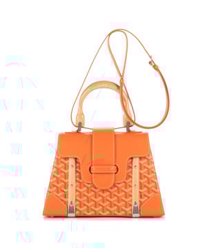 Goyard Bolsas Saigon PM Bolso bandolera en Naranja Lona recubierta y Plata hardware. El producto está en en Perfectas Condiciones (AA).
  Dimensiones: 28x21x12 cm 
  Accesorios incluidos: Strap, Dustbag
    
  BrandCo Paris encuentra artículos raros y en las mejores condiciones a precios increíbles. ¡Vale la pena tener paciencia! Compra con confianza: todos los artículos de BrandCo Paris son seleccionados y autenticados cuidadosamente por nuestro equipo de expertos.
  Todos los artículos vienen con un certificado de autenticidad y un embalaje entregado por BrandCo Paris.
  Tabla de clasificación de la condición del artículo
  N (como nuevo)
  AA (perfecto estado)
  A (excelente estado)
  AB (muy buen estado)
  B (bueno/regular)