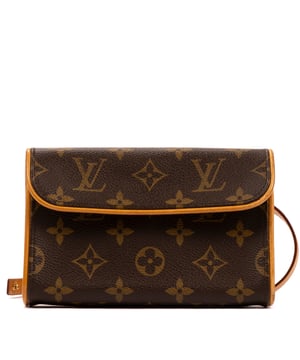 Louis Vuitton Tassen Florentine  Schoudertas in de Bruin Gecoat canvas in de Gouden Messing  hardware. Het product is in In Uitstekende Staat (A).
  Afmetingen: 17x10.5x4 cm 
  Inclusief accessoires: Strap XS (FL0023 - Feb. 2003)
      Conditie Notes: slightly scuffed vachetta lining
  BrandCo Paris vindt zeldzame artikelen in de beste staat voor ongelooflijke prijzen. Het is de moeite waard om geduldig te zijn! Koop met vertrouwen: alle artikelen van BrandCo Paris worden zorgvuldig geselecteerd en geverifieerd door ons team van experts.

  Alle artikelen worden geleverd met een certificaat van echtheid en verpakt door BrandCo Paris.

  Classificatietabel voor de conditie van het artikel:

  N (als nieuw)
  AA (perfecte staat)
  A (uitstekende staat)
  AB (zeer goede staat)
  B (goede/redelijke staat)