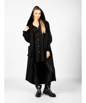 Estilo holgado
Unisex
Cierre de cremallera con logotipo
Con capucha
Dos bolsillos delanteros con cierre de cremallera
Bajo redondeado
Mangas con puños elásticos
Hecho con tejido de alta calidad
Fabricado en Italia