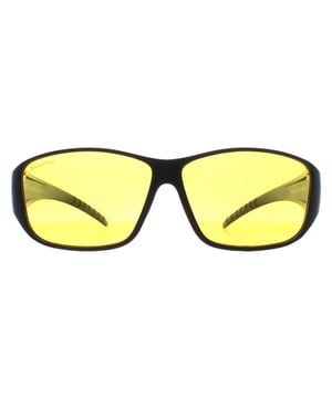 De FO4H Fit-Over zonnebril van Montana Eyewear is ontworpen om comfortabel over je bril op sterkte te passen. Het matzwarte montuur is gemaakt van duurzaam polycarbonaat, wat zorgt voor een lichtgewicht maar stevige pasvorm. De gepolariseerde Cat. 1 gele lenzen verbeteren het contrast en verminderen schittering, waardoor ze ideaal zijn voor autorijden in het donker en bij weinig licht.  De lenzen verhelderen je zicht en verbeteren je zicht bij mist, regen en schemering, zodat je helderder en veiliger kunt rijden. De afmetingen van het montuur zijn 62 mm lensbreedte, 12 mm brugbreedte en 150 mm veerlengte, geschikt voor volwassenen. Bij elke aankoop worden een hardcase en een zacht etui geleverd voor bescherming en gemak.
