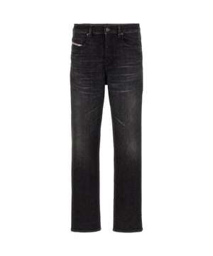 Vaqueros negros diésel, cintura estándar, pernera cónica, bragueta de botones, 99 % algodón, 1 % elastano, denim elástico, hecho en Túnez, insignia cosida, denim negro