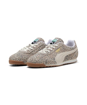 PRODUCT STORY: Rediscover a classic with a modern twist. Featuring suede overlays and foil-printed PUMA branding, these kicks bring '70s vibes to your look. The EVA midsole and mesh footbed ensure every step is effortlessly stylish. DETAILS: Suede vamp, heel and eyestay overlays; Foilprinted PUMA Arizona branding on quarter; Mesh footbed; Foil printed FOT; PUMA branding details.