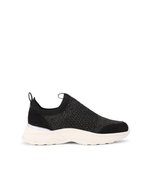 This Carvela Swift Knit Runner is crafted from a knitted fabric with glitter flecks. The sole is in white with a comfortable bounce.